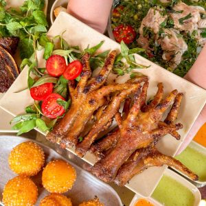 CHÂN GÀ NƯỚNG CAY 1