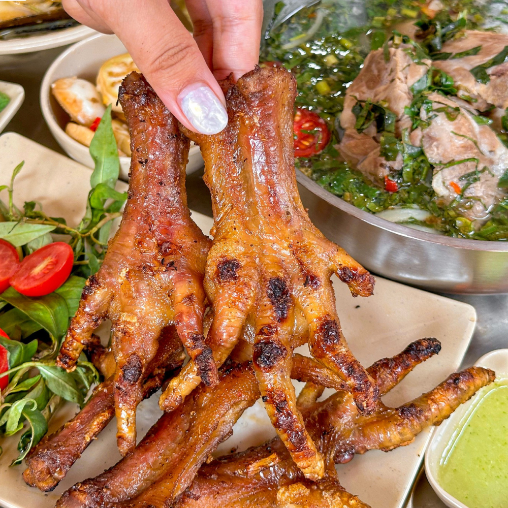 CHÂN GÀ NƯỚNG CAY 3