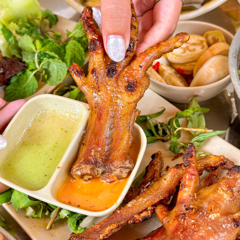 CHÂN GÀ NƯỚNG CAY 4