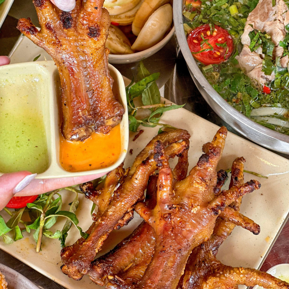 CHÂN GÀ NƯỚNG CAY 7