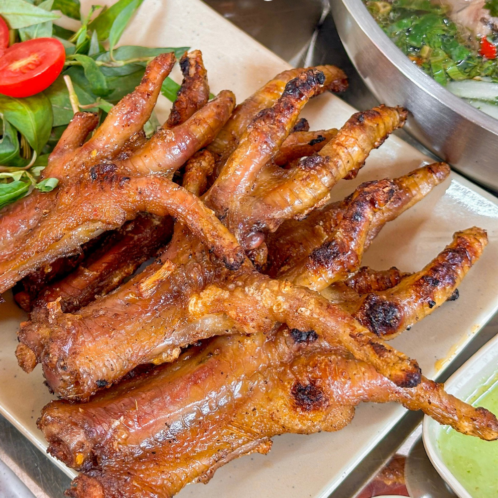 CHÂN GÀ NƯỚNG CAY 9