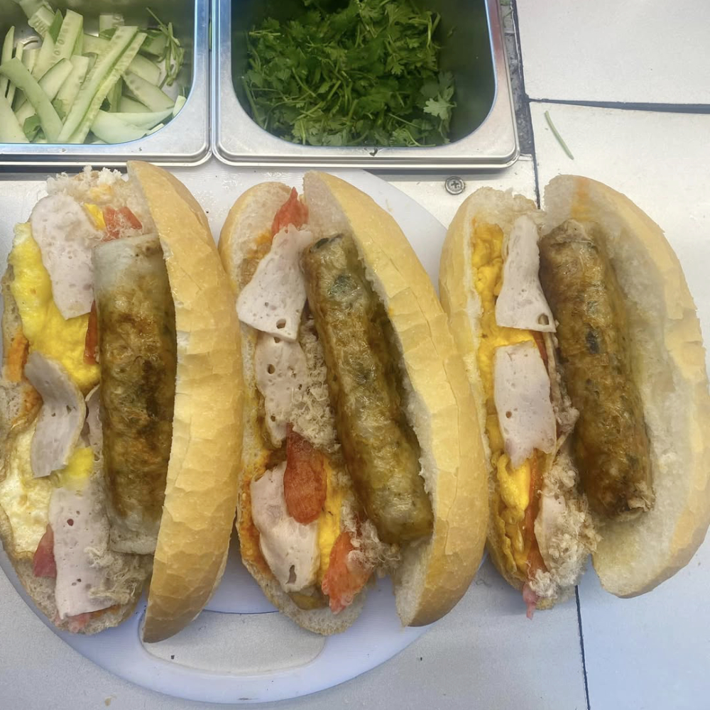 BÁNH MÌ NEM HÀN THUYÊN 9