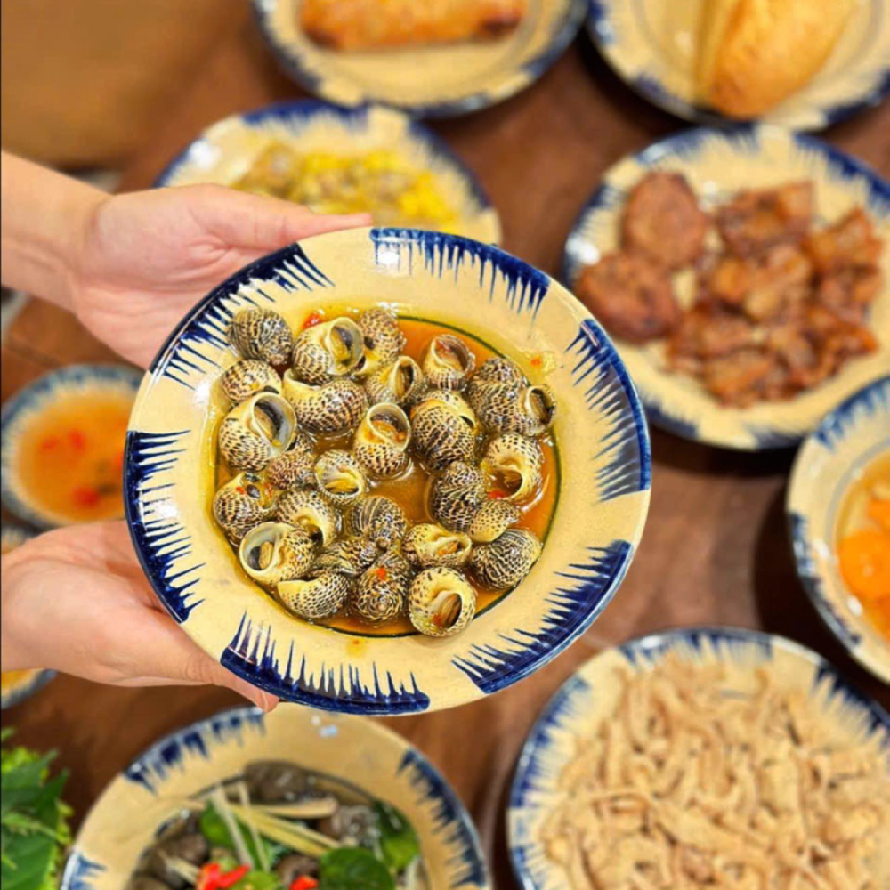 ỐC BÔNG XÀO CAY TÊ 4